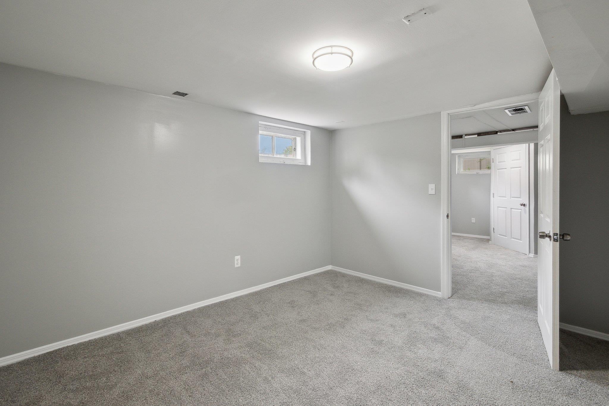 17 21 St Avenue, Bay Shore, New York image 29