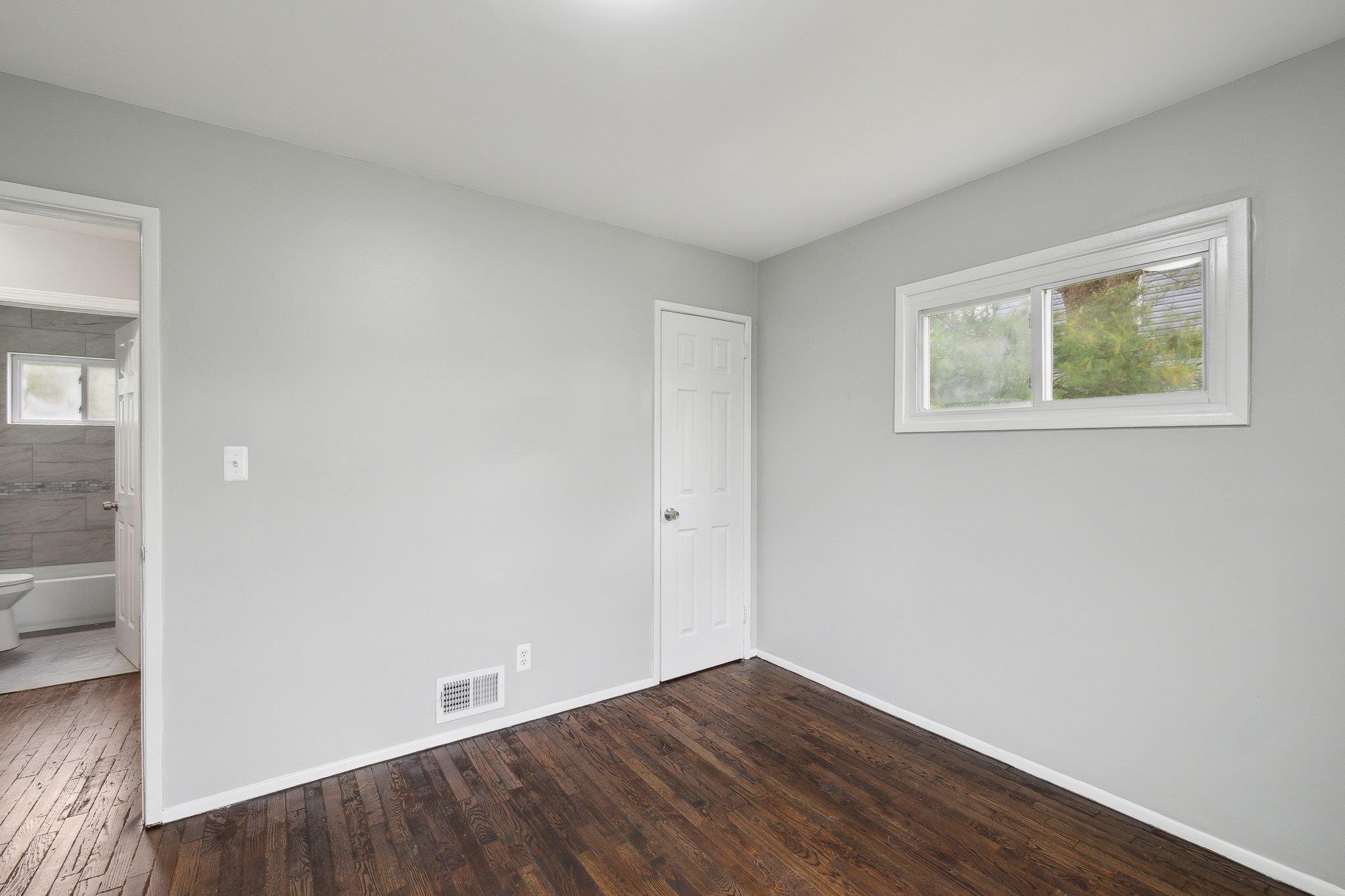 17 21 St Avenue, Bay Shore, New York image 15