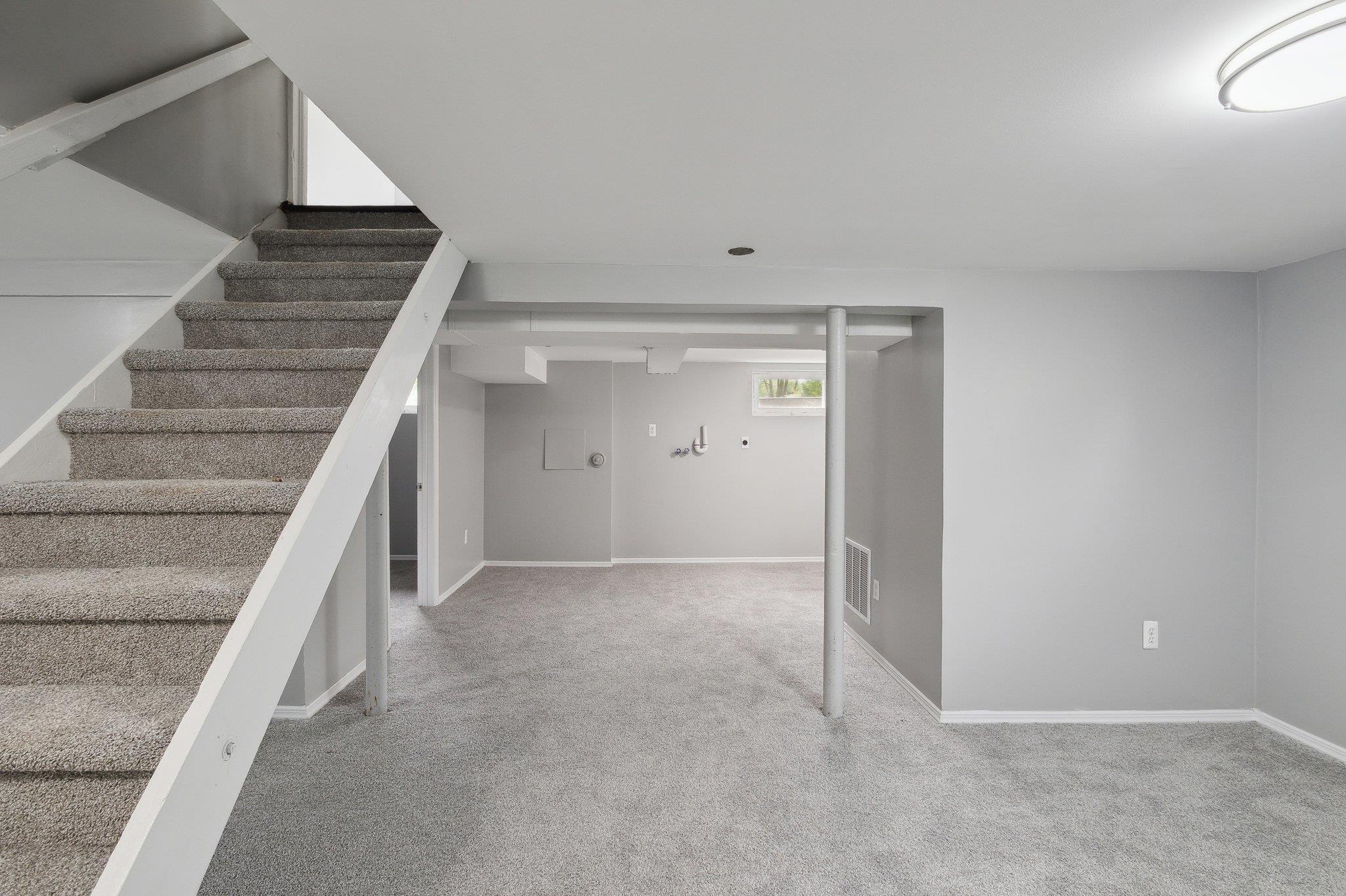 17 21 St Avenue, Bay Shore, New York image 22