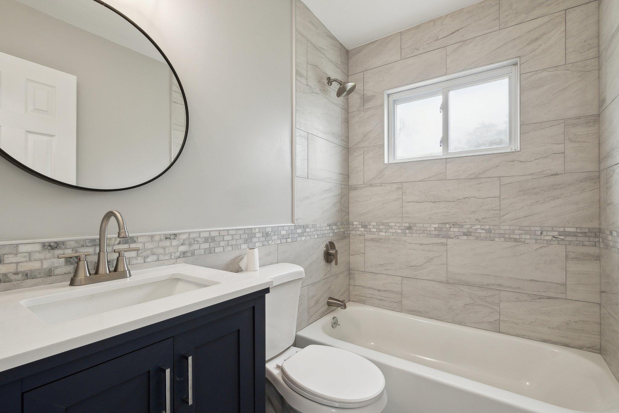 17 21 St Avenue, Bay Shore, New York image 8