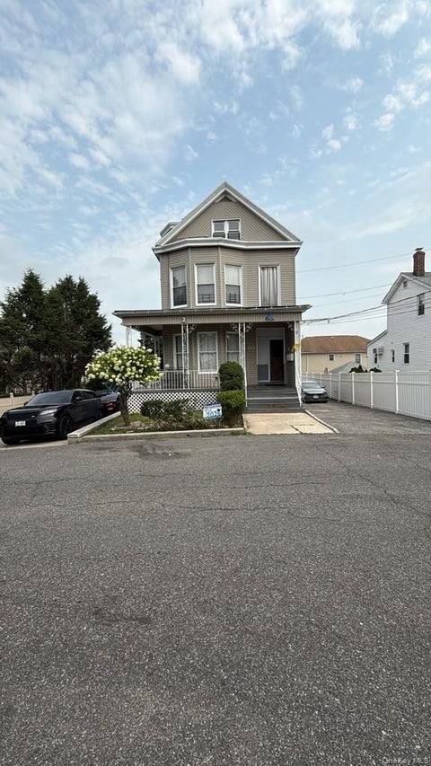 Multifamily For Sale - 225 Edgewood Avenue<br/> Yonkers, NY 10704