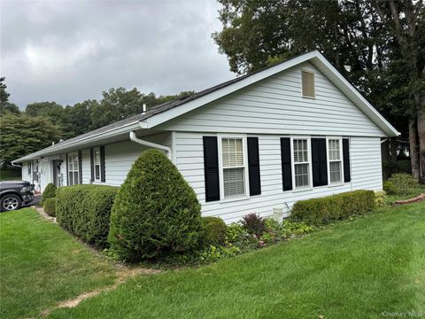 Photo of 354 Woodbridge Drive #A, Ridge, NY 11961 (MLS # 905356)