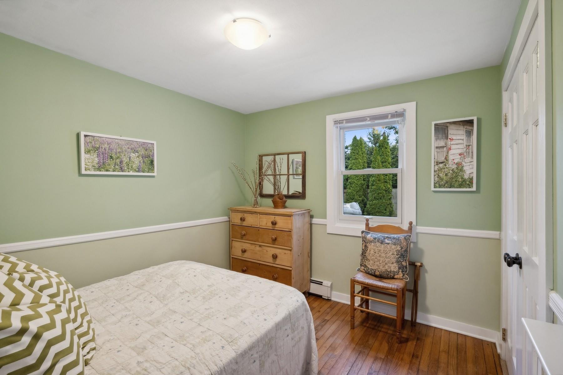 40 Maidstone Avenue, East Hampton, New York image 15