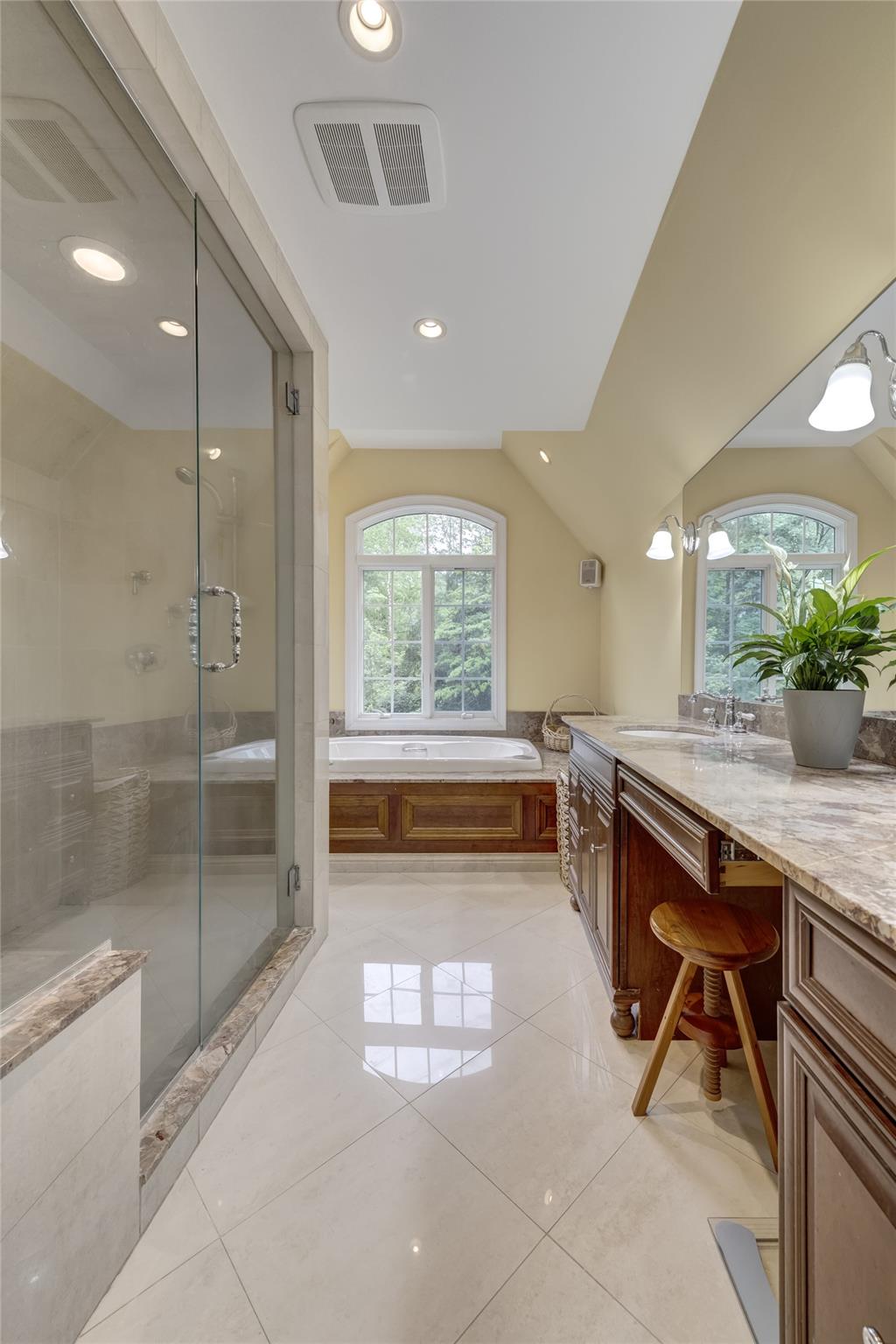 36 Richards Road, Port Washington, New York image 16