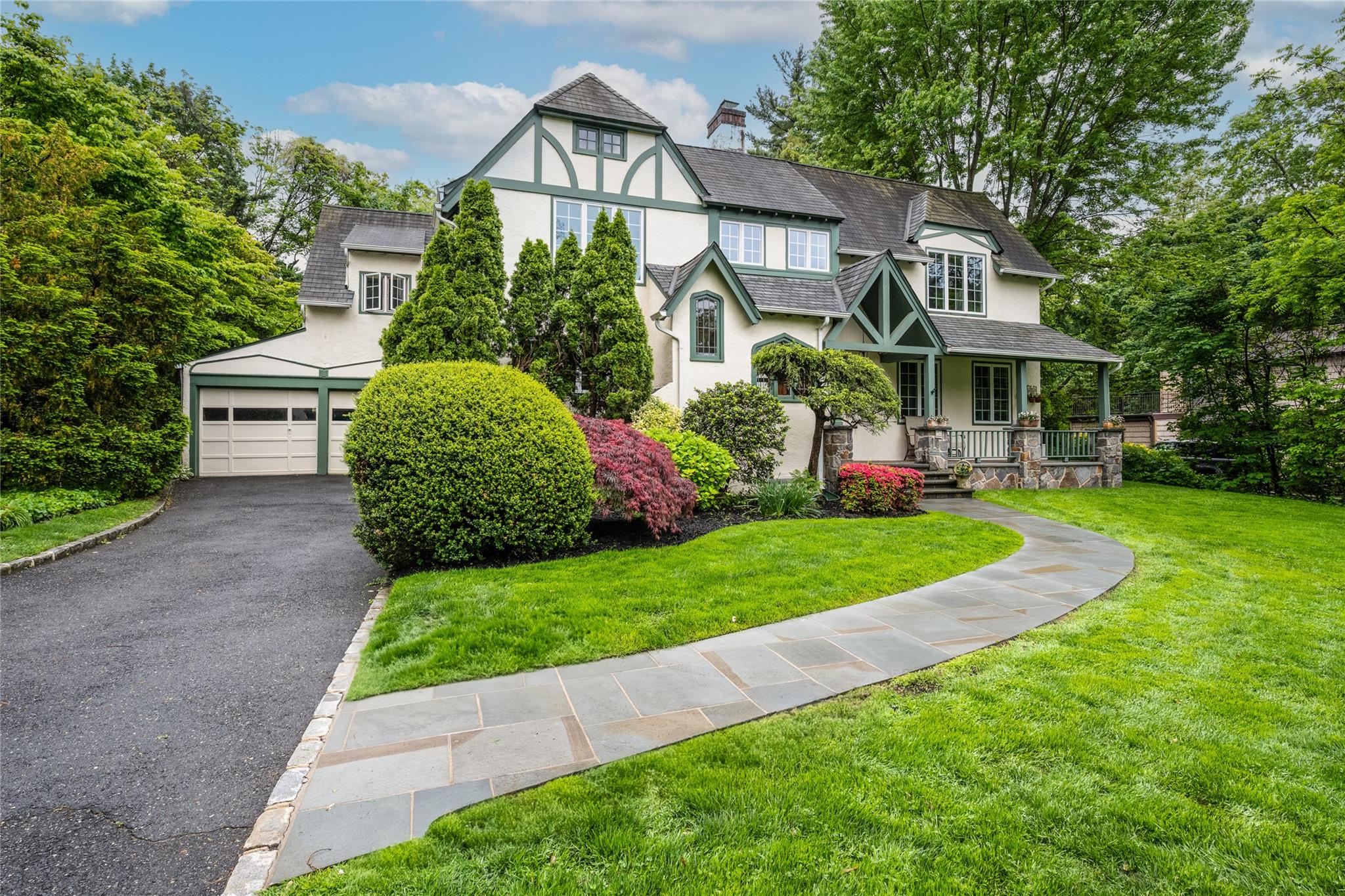 36 Richards Road, Port Washington, New York image 1