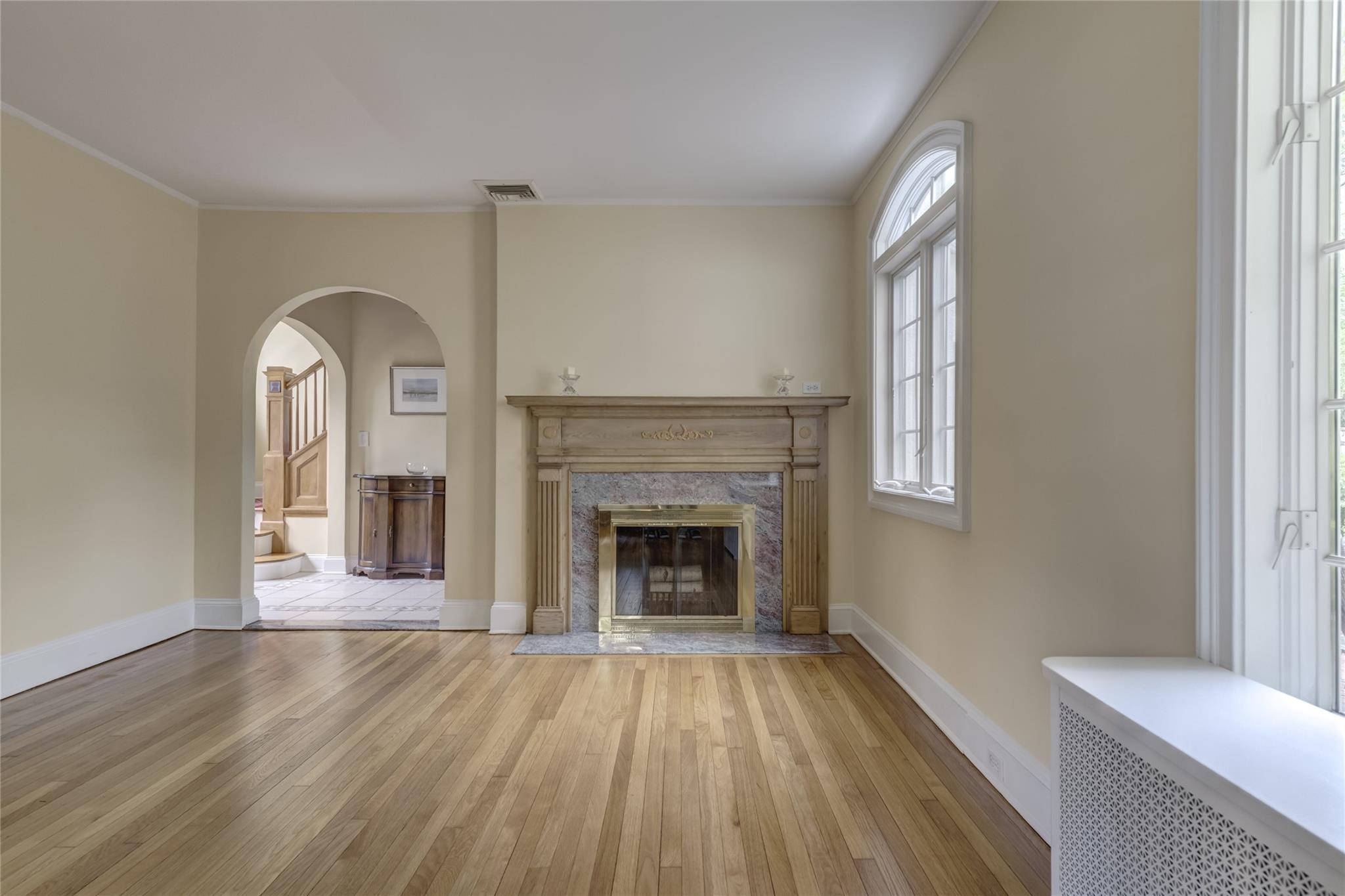 36 Richards Road, Port Washington, New York image 6