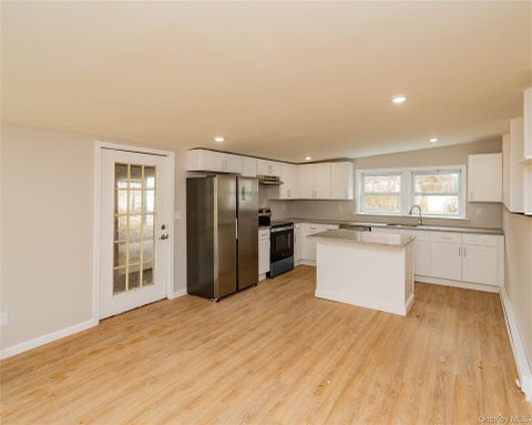 Photo for 108 John Street