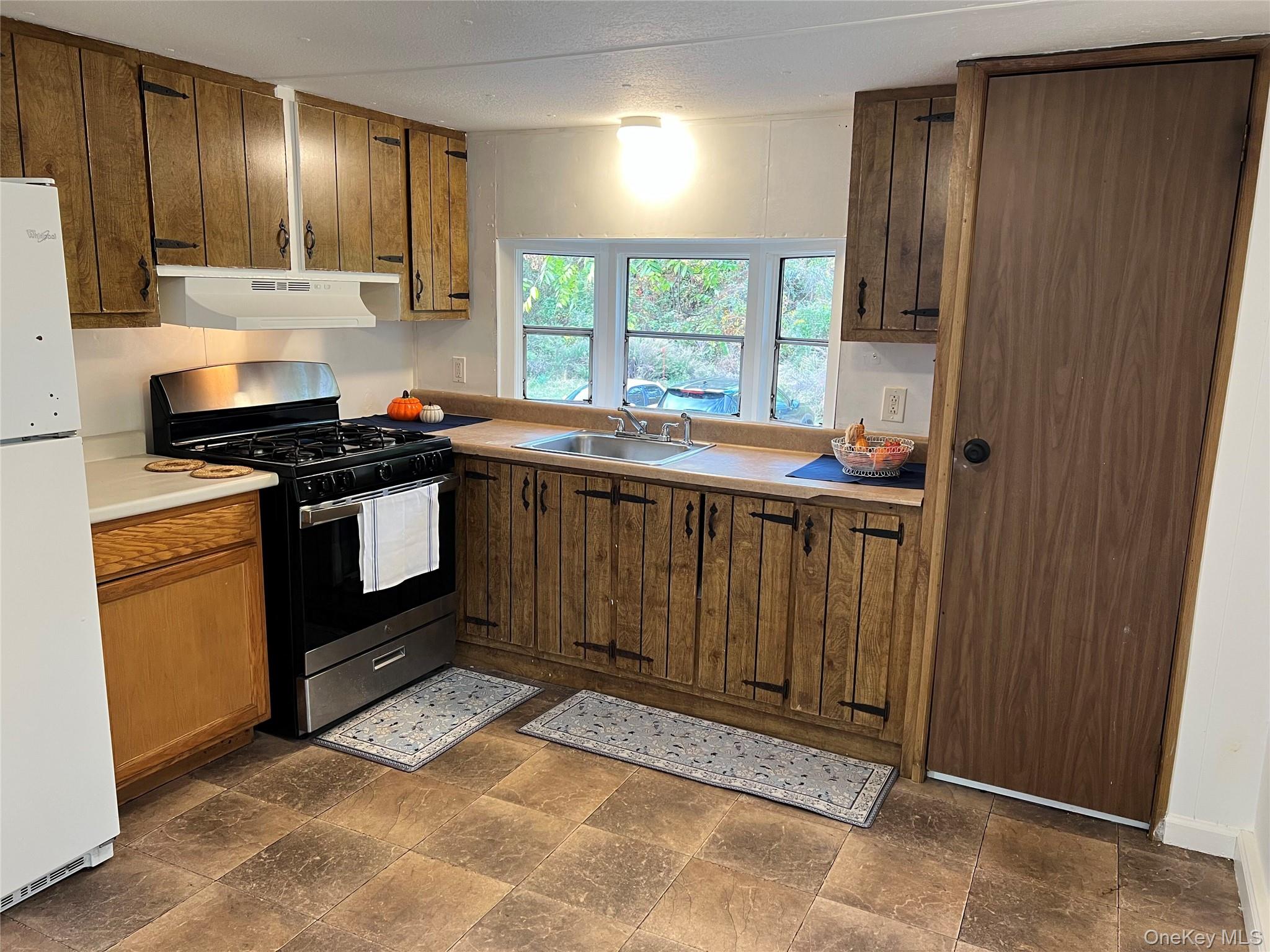 368 Union Avenue 3