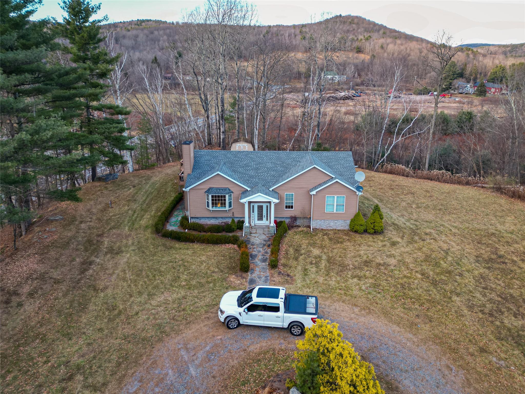 21 Evergreen Rd, Jewett, New York image 1