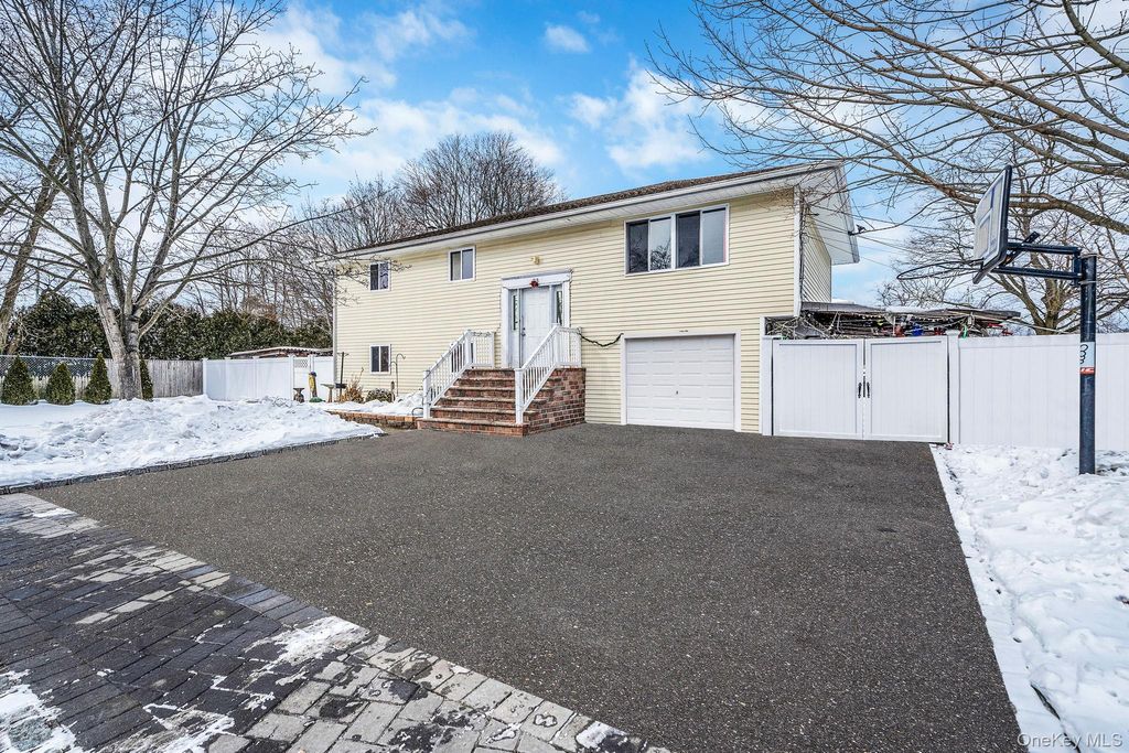 Photo of 73 Olive Street, Central Islip, NY 11722 (MLS # 959815)