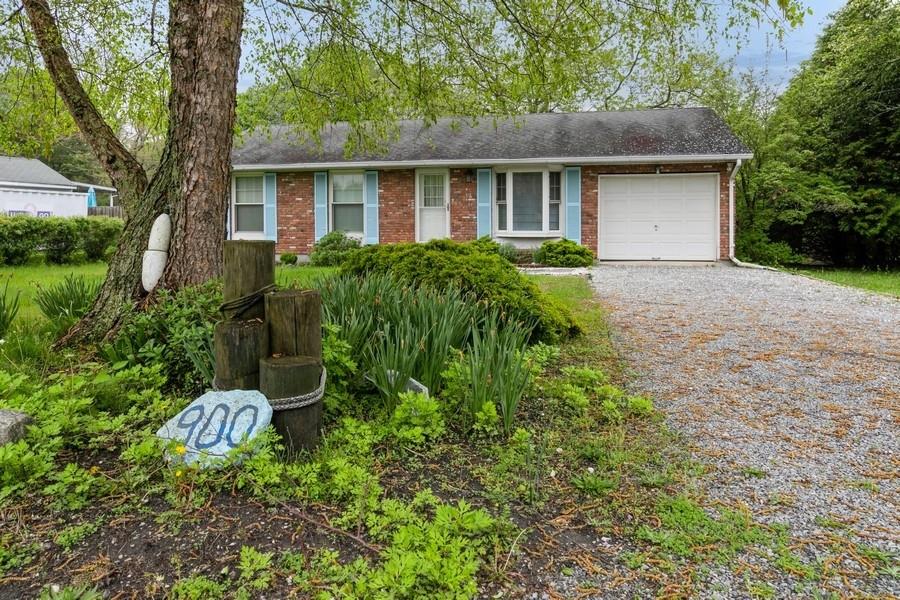 900 Cedar Drive, Southold, New York image 3