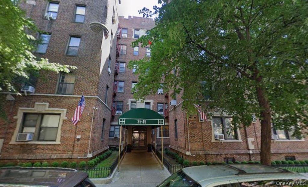 Photo of 3545 81st Street #B5, Jackson Heights, NY 11372 (MLS # 967087)