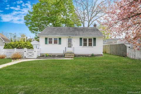Photo of 12 Virginia Street, Centereach, NY 11720 (MLS # 970774)