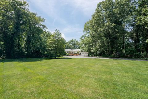 3 South Run Cold Spring Harbor NY 11724