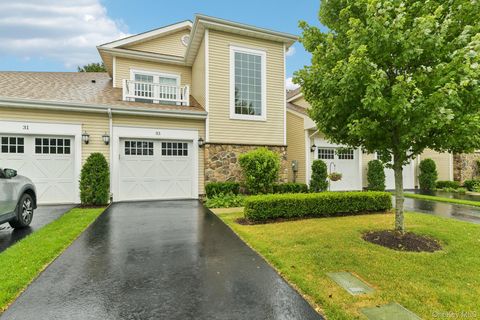 Condo For Sale - 33 Greentree Court<br/> Suffolk County, Shirley, NY 11967