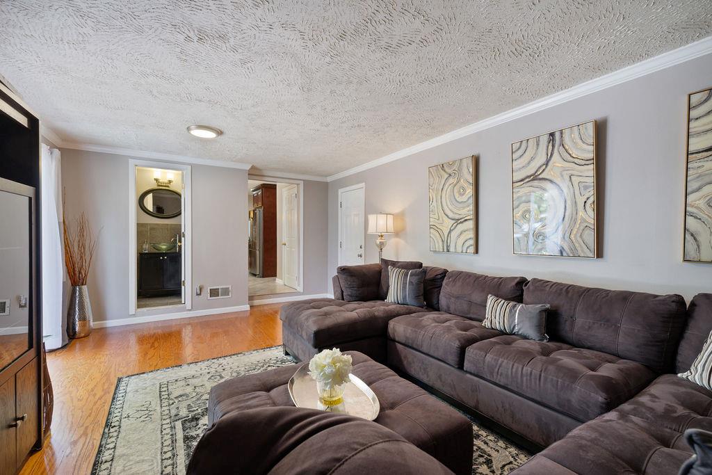 16 Keltz Street, New City, New York image 12