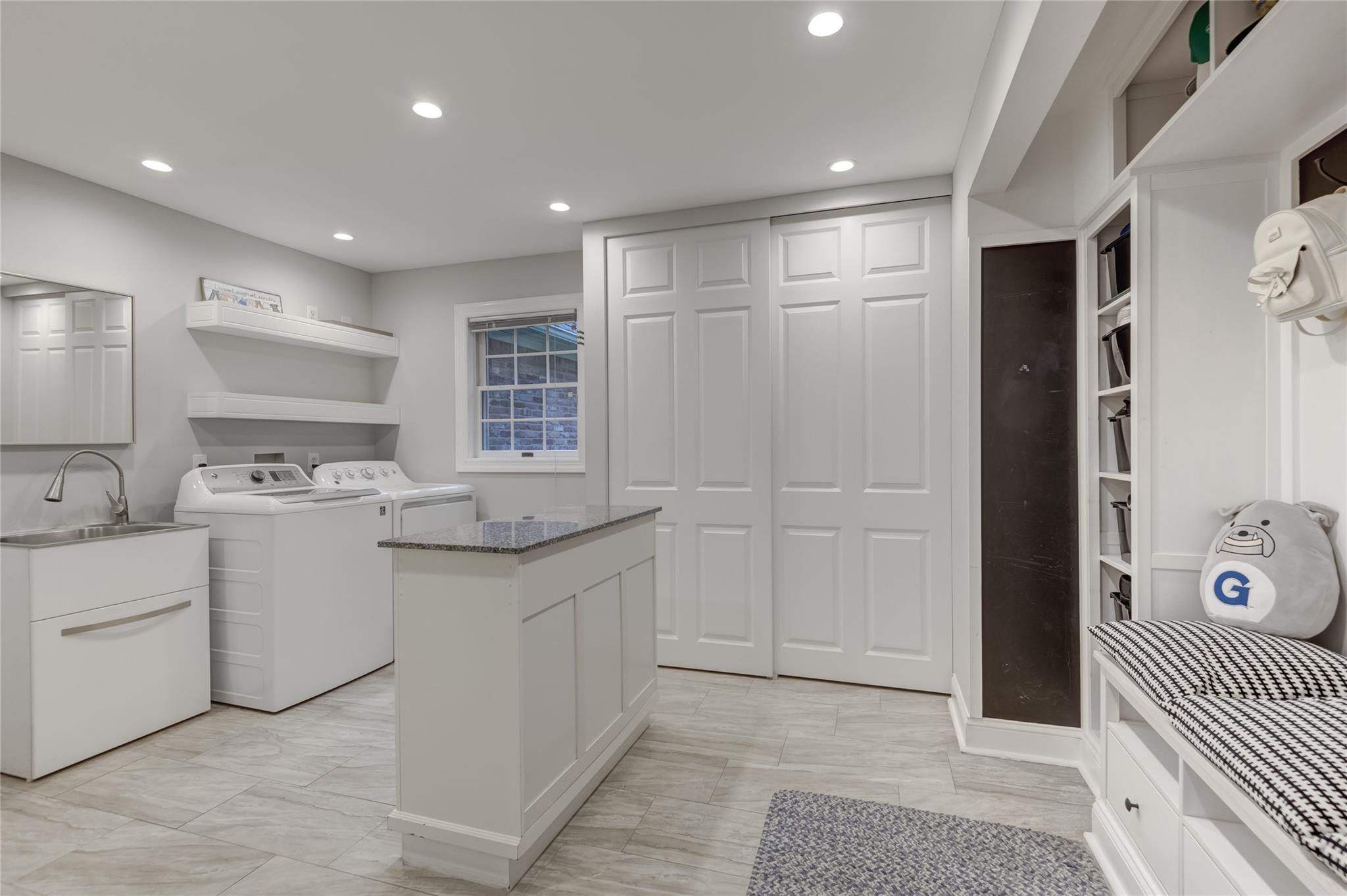 14 Rockwood Road, Manhasset, New York image 20