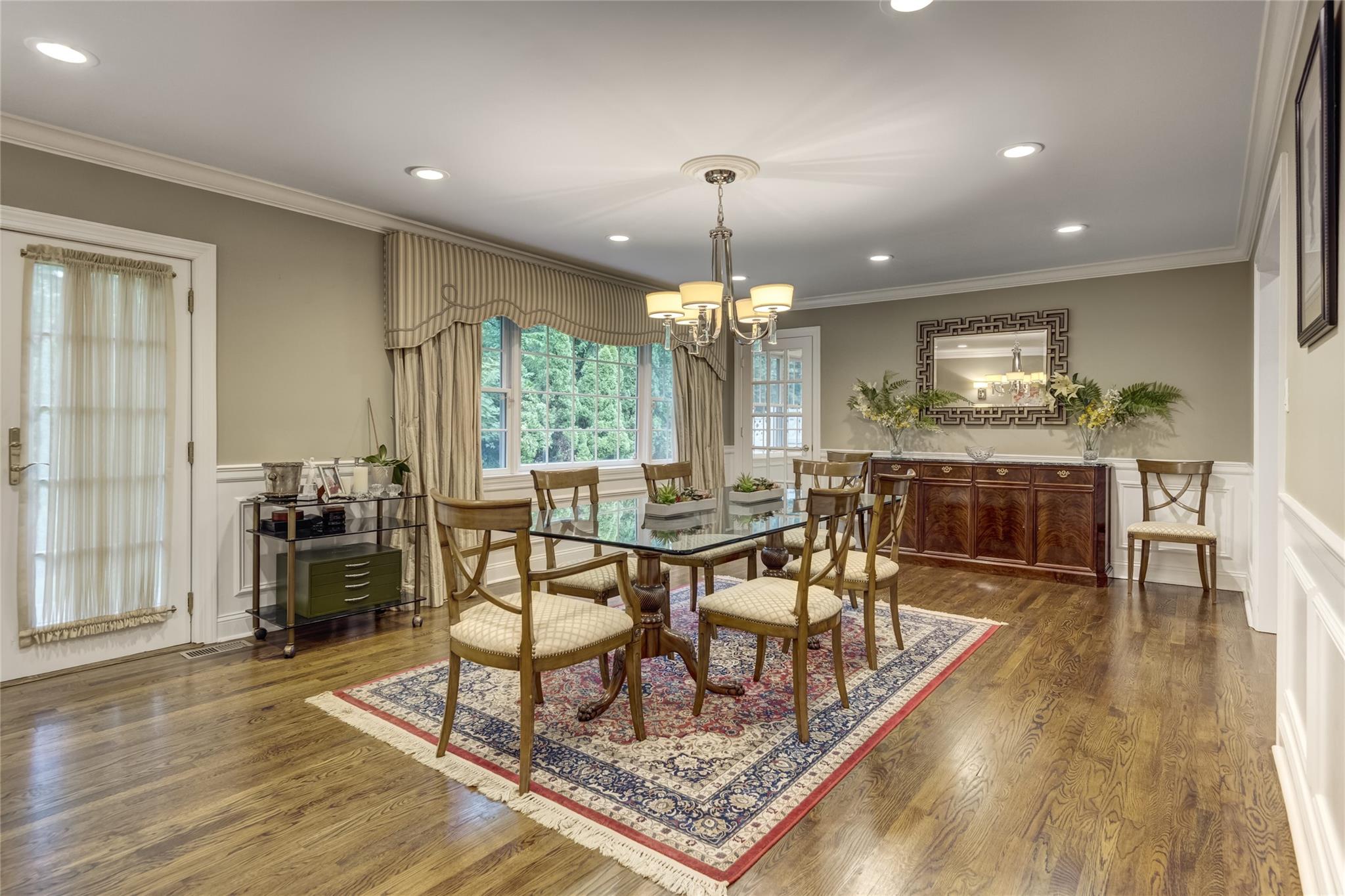 14 Rockwood Road, Manhasset, New York image 5