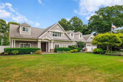 Homes For Sale - 23 Country View Lane<br/> East Islip, NY 11730