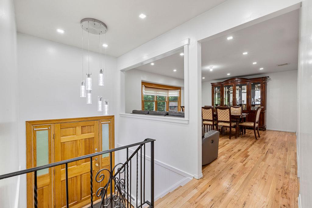 10 Karow Court