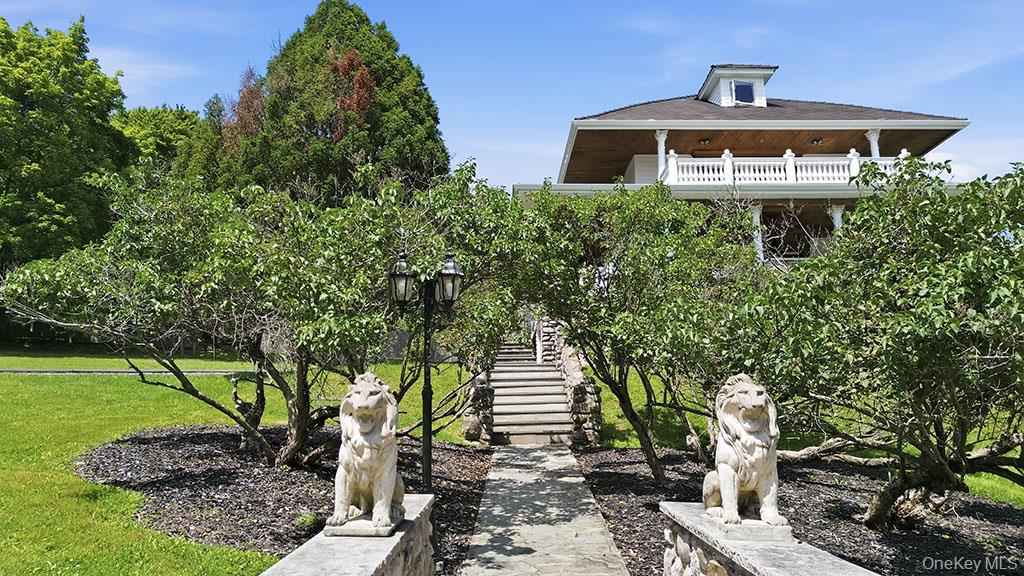 7 Lake Avenue