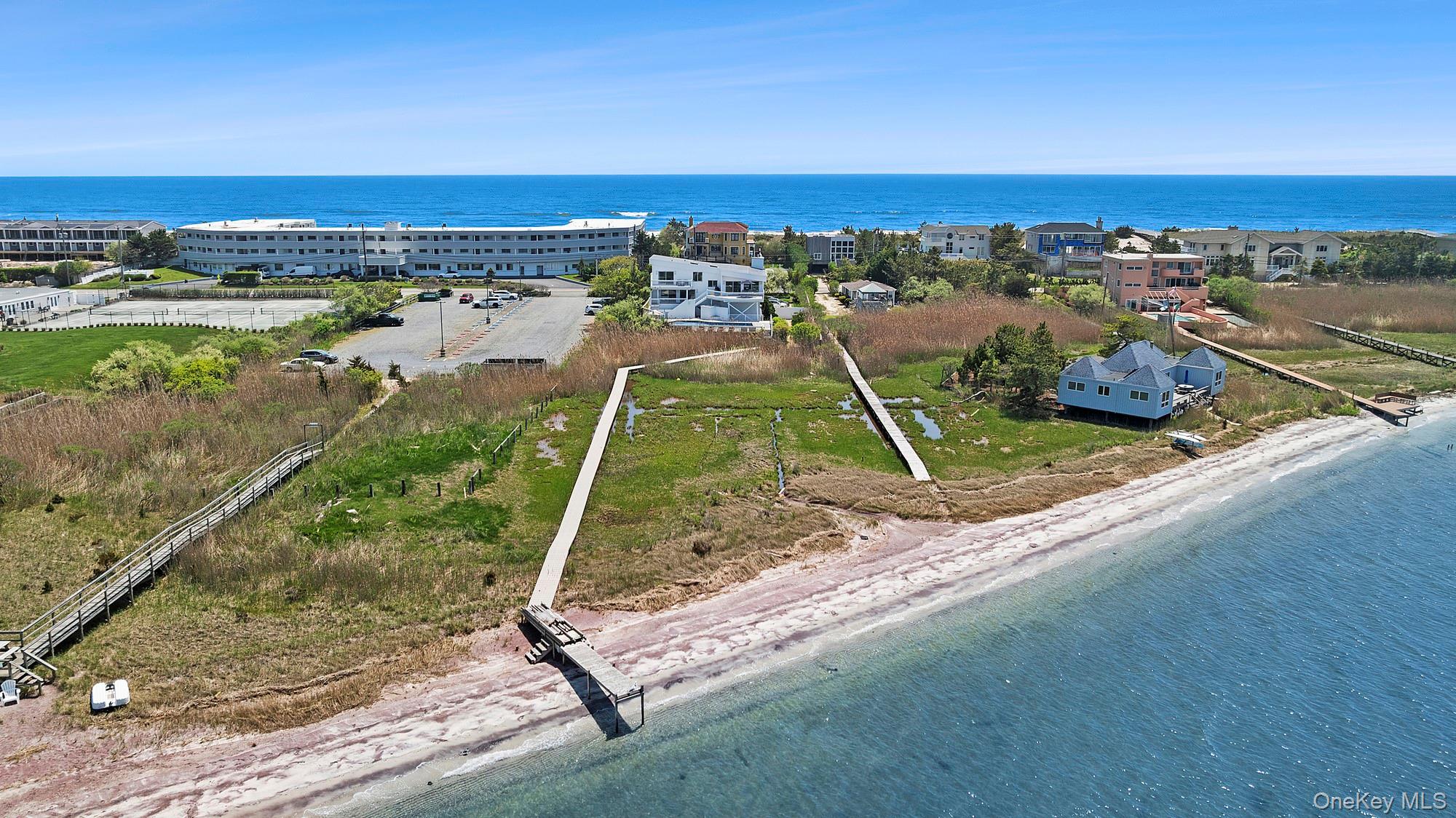588 Dune Road