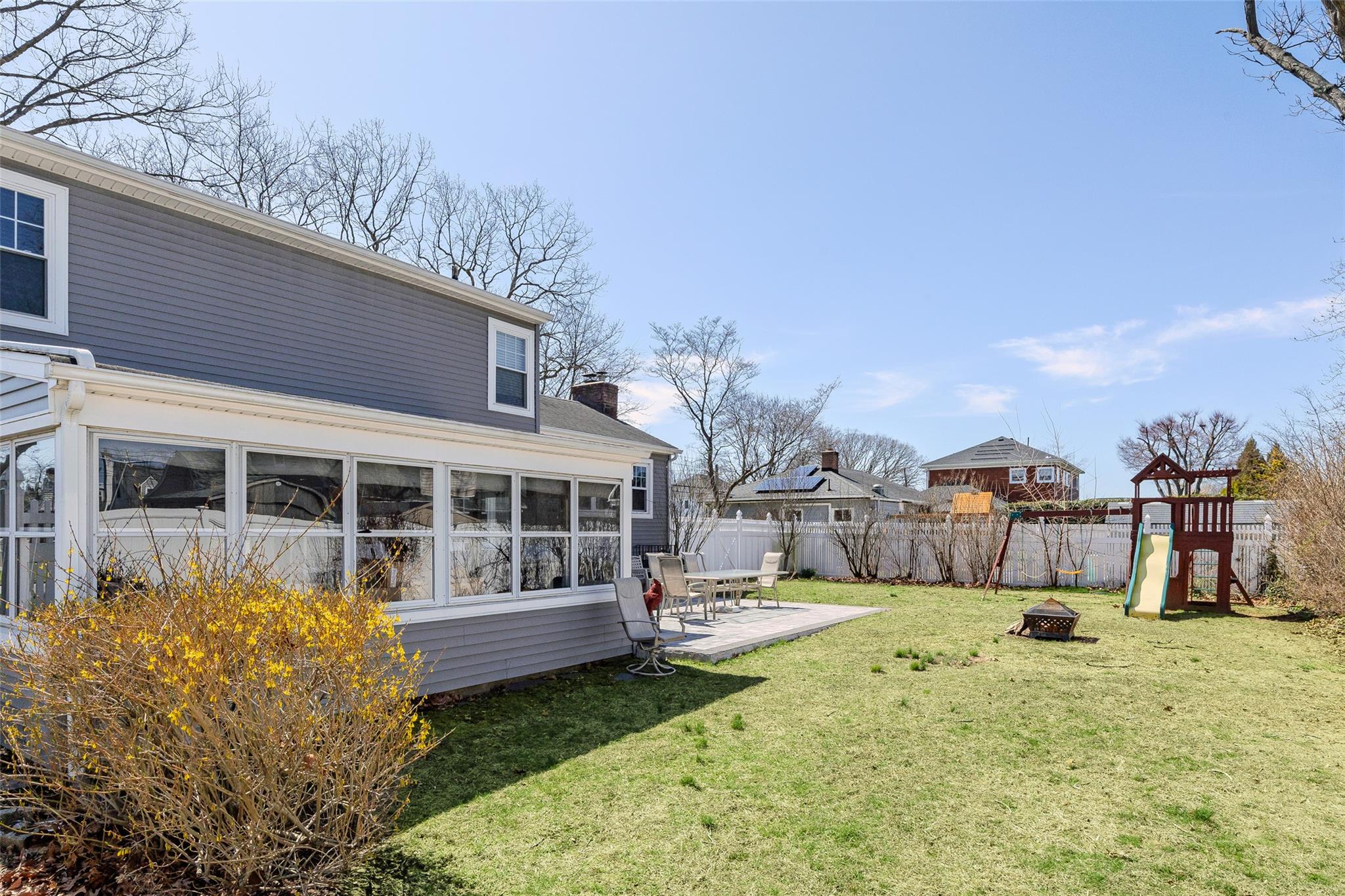 225 Toronto Avenue, Massapequa, New York image 22