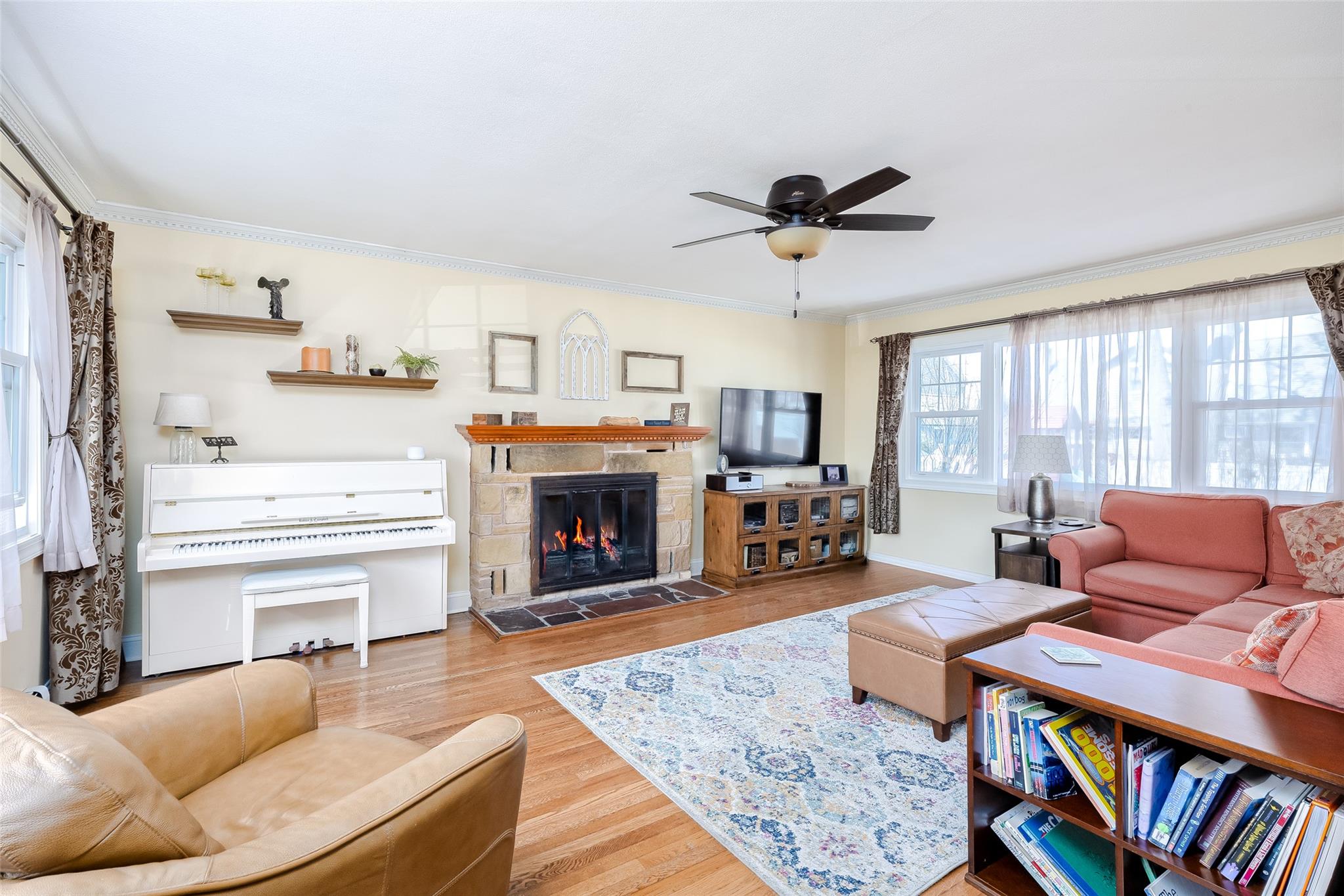 225 Toronto Avenue, Massapequa, New York image 3