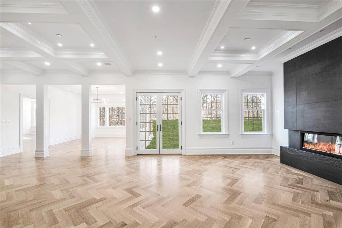 240 Fort Hill Road, Scarsdale, New York image 5