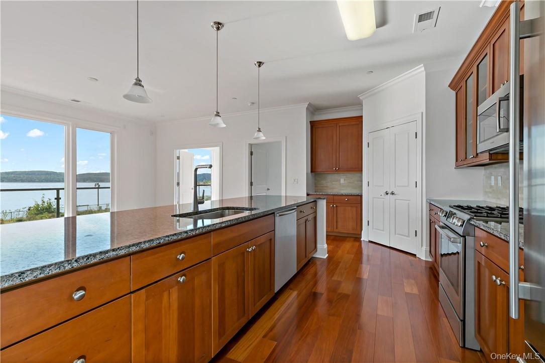 16 Rivers Edge Drive 200