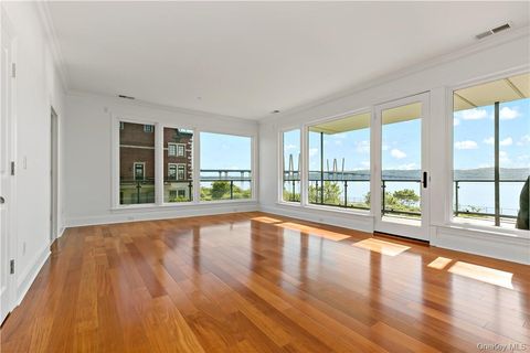 16 Rivers Edge Drive 200 Tarrytown NY 10591
