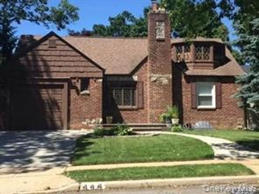 Photo of 444 Coolidge Street, West Hempstead, NY 11552 (MLS # 966129)