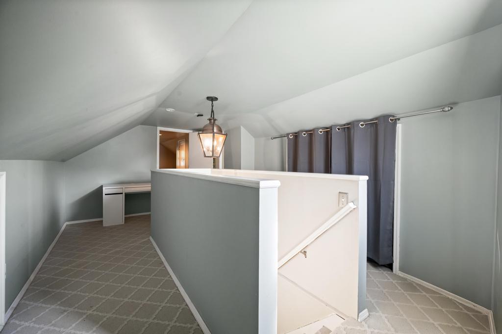 63 Linmouth Road, Malverne, New York image 19