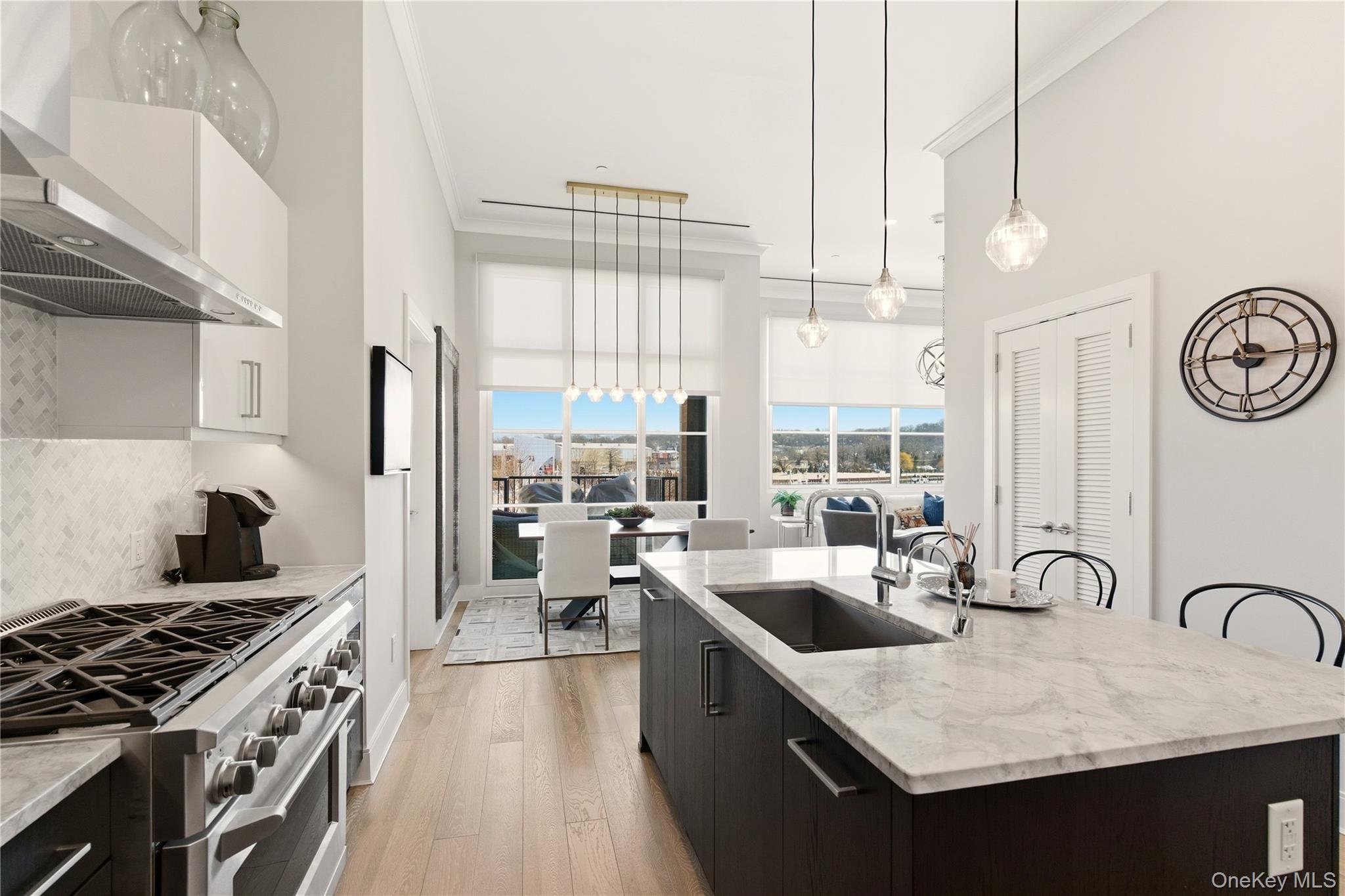 100 Garvies Point Road 1033