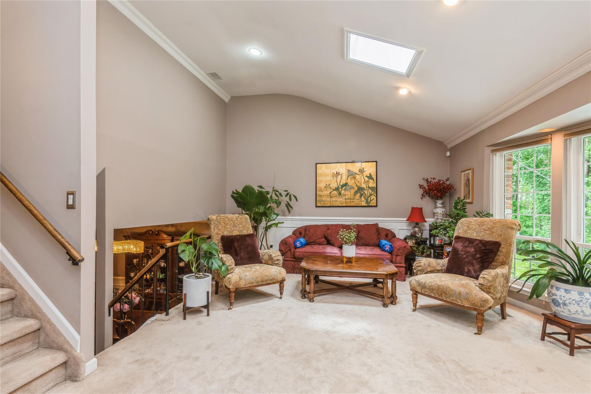 31 Manors Drive, Jericho, New York image 13