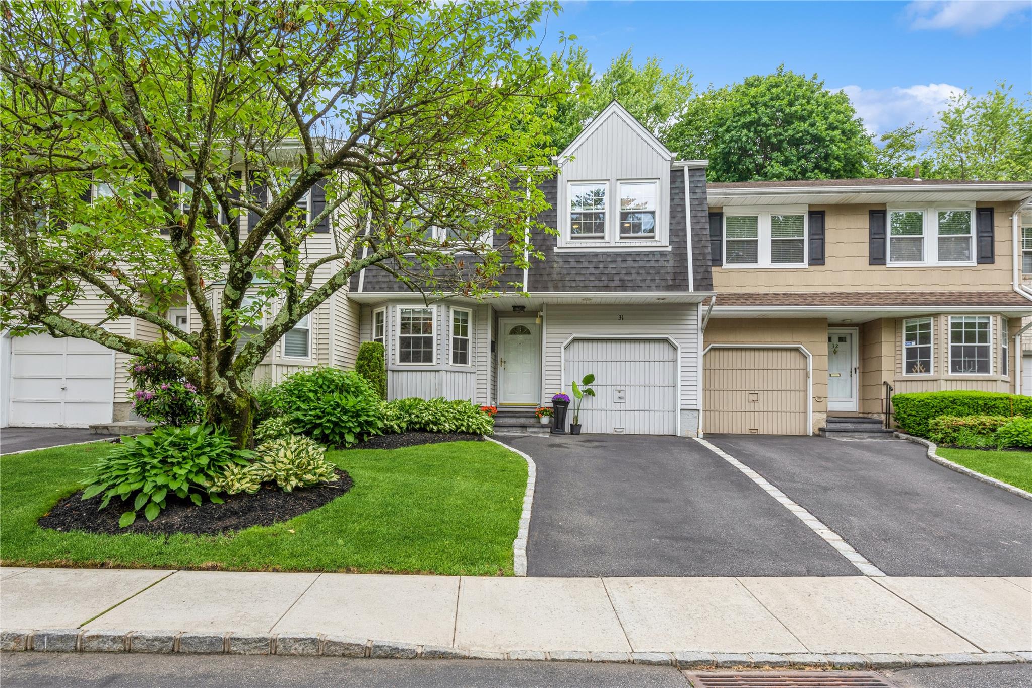 31 Manors Drive