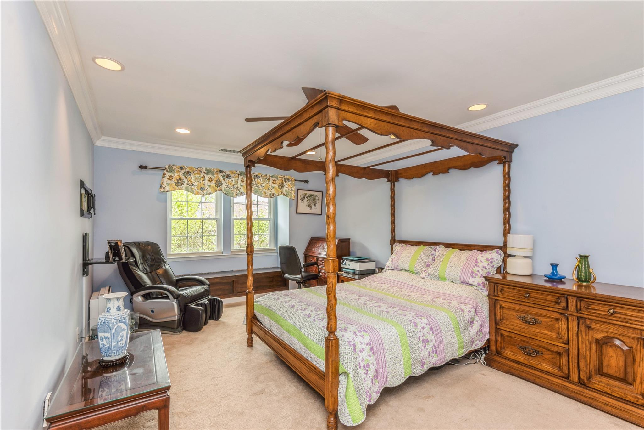 31 Manors Drive, Jericho, New York image 16