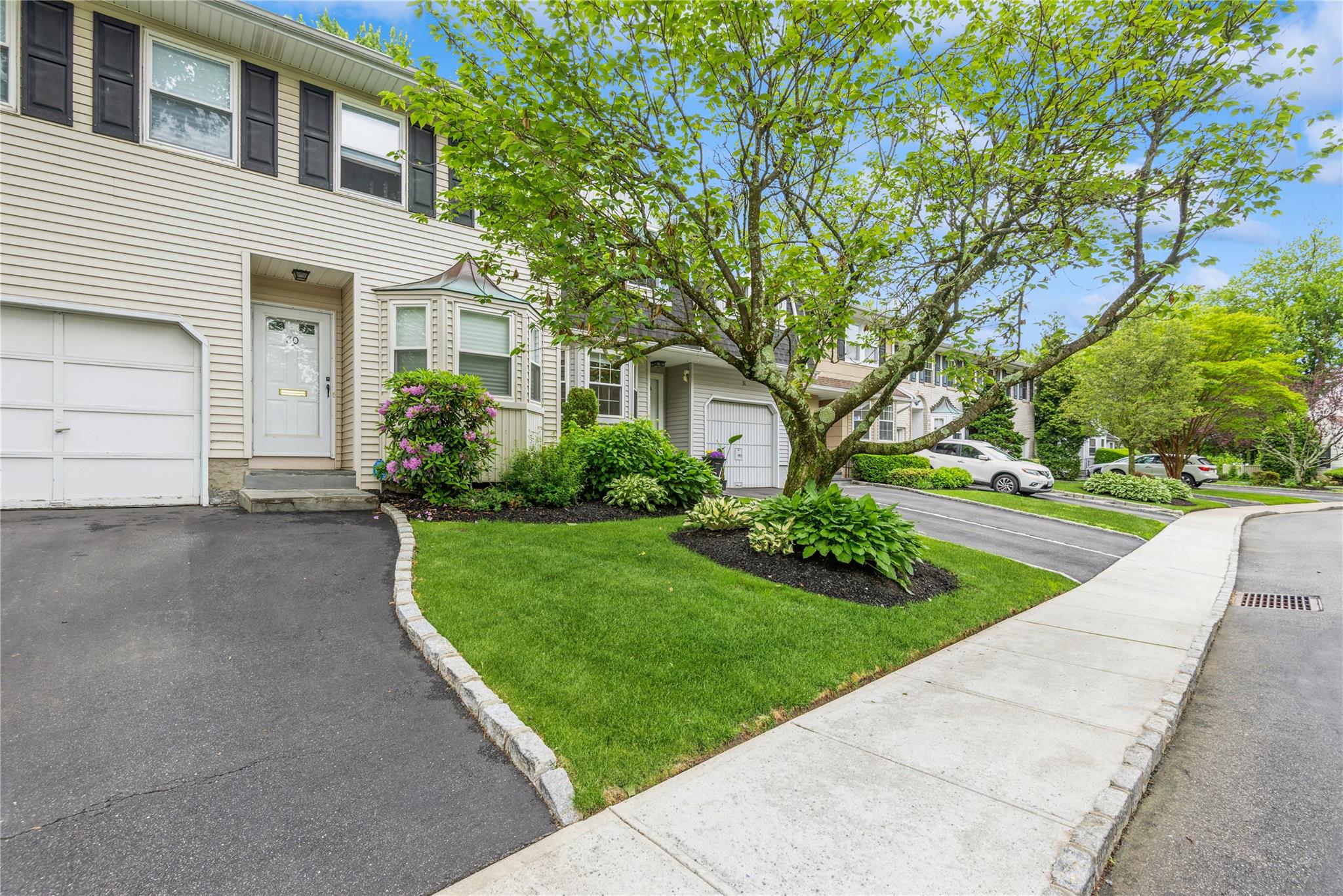 31 Manors Drive