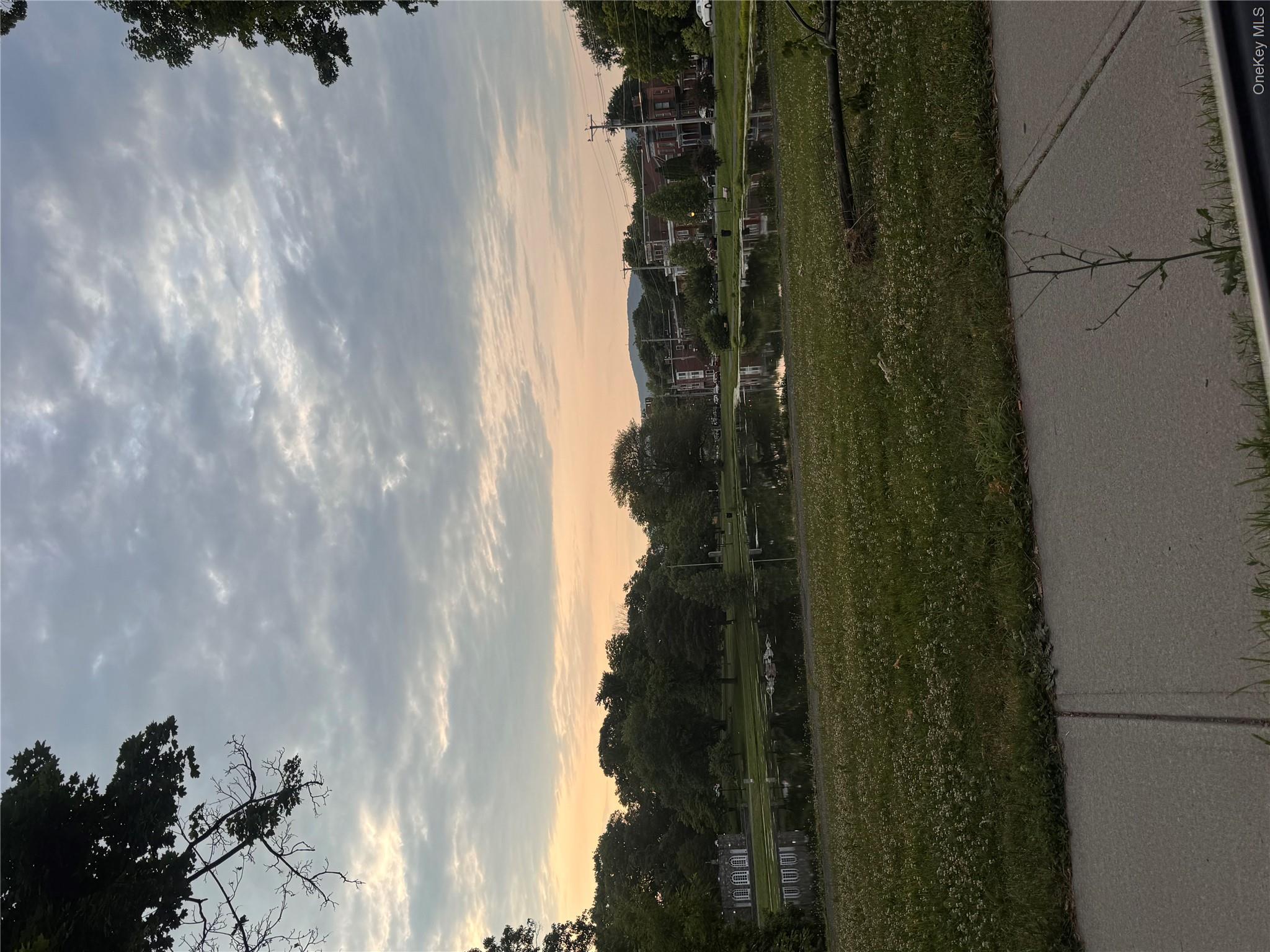 121 Robinson Avenue