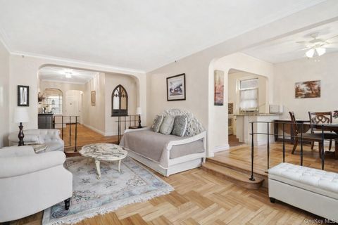 Homes For Sale - 601 Pelham Parkway #106<br/> Bronx County, Bronx, NY 10467