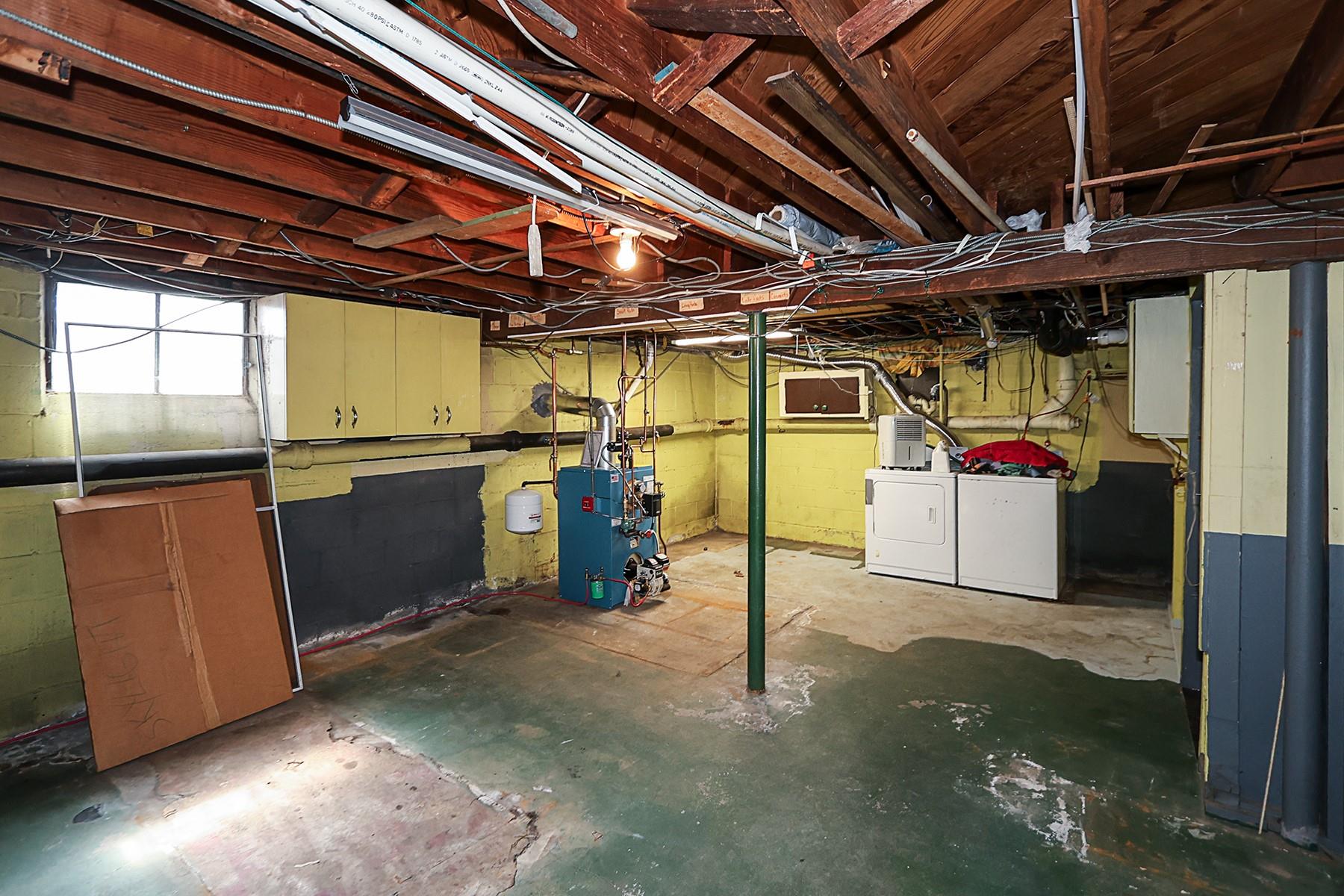 2080 Washington Street, Merrick, New York image 30