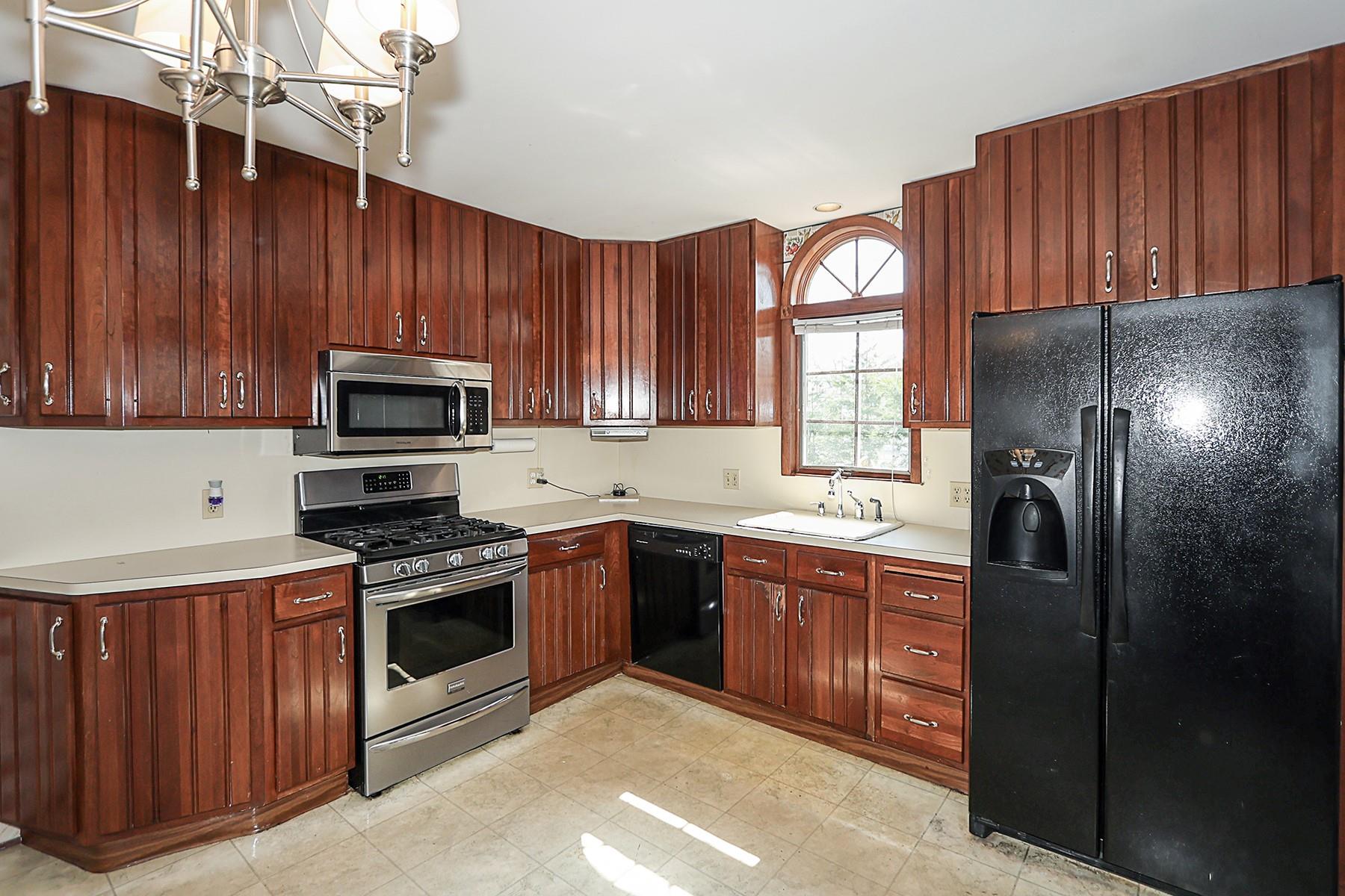 2080 Washington Street, Merrick, New York image 12