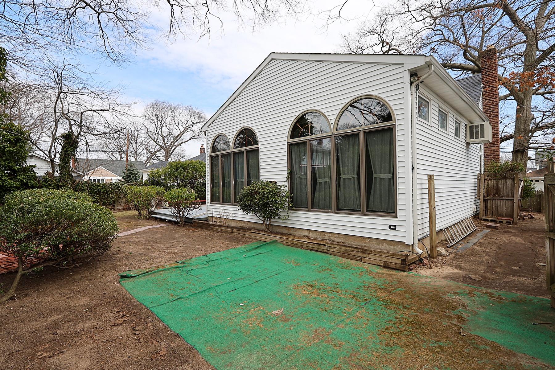 2080 Washington Street, Merrick, New York image 36