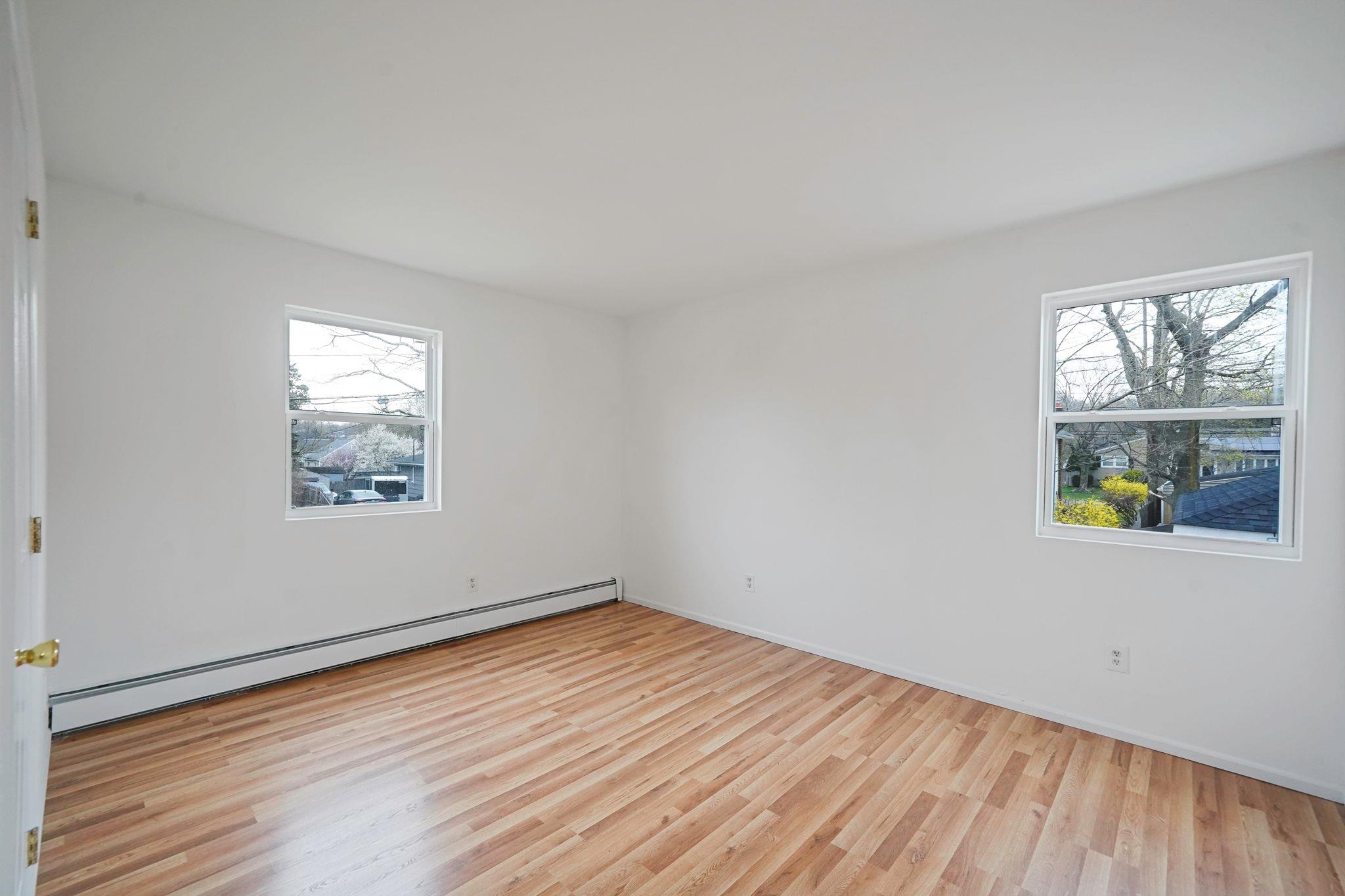 55 Woodycrest Avenue, Farmingville, New York image 20