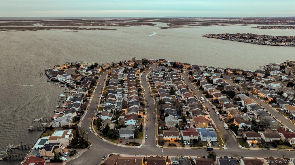 Photo of 2686 Frances Street, Bellmore, NY 11710 (MLS # 948761)