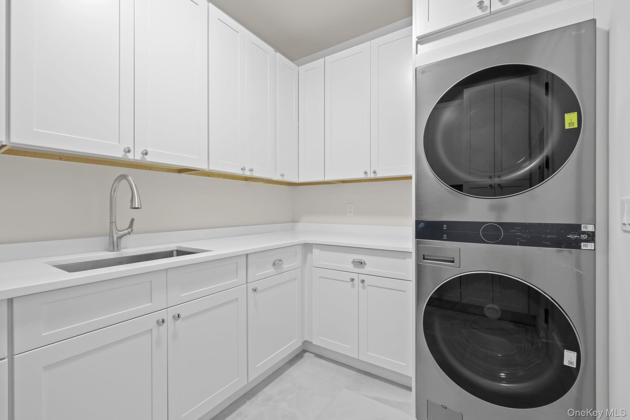 Katonah, New York 10536, United States, 5 Bedrooms Bedrooms, ,7 BathroomsBathrooms,Residential,Coming Soon,239401