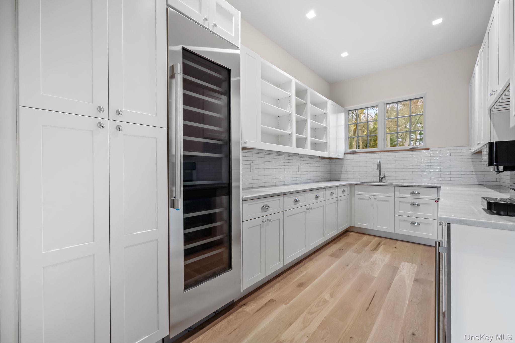 Katonah, New York 10536, United States, 5 Bedrooms Bedrooms, ,7 BathroomsBathrooms,Residential,Coming Soon,239401