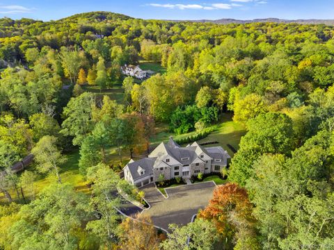 Photo of 2 Barry Court, Katonah, NY 10536 (MLS # 918753)