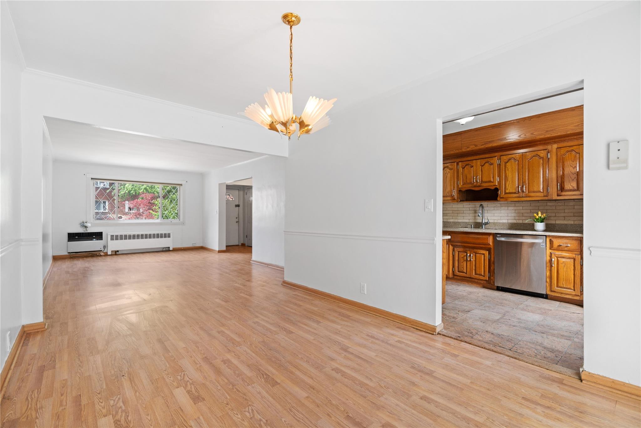 25-31 Bayside Lane, Flushing, New York image 9