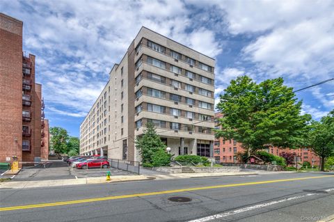 Apartment For Rent - 7 Lake Street #8-B<br/> White Plains, NY 10603